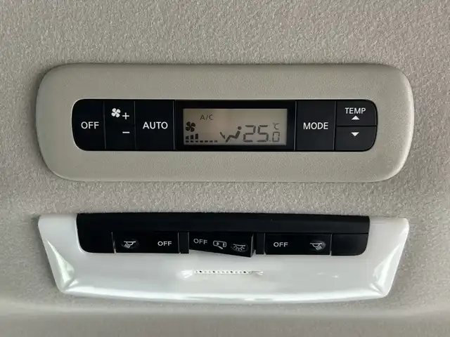 日産 セレナ ハイウェイスター V 愛知県 2020(令2)年 2.1万km ブリリアントホワイトパール 禁煙車/純正7インチナビ/（CD/DVD/Bluetooth/フルセグTV/USB)/全方位カメラ/フリップダウンモニター/衝突軽減ブレーキ/レーンキープアシスト/オートマチックハイビーム/クルーズコントロール/ブラインドスポットモニター/ETC/ドライブレコーダー/両側パワースライドドア/アイドリングストップ/純正16インチアルミホイール/スマートキー/スペアキー1本/プッシュスタート/LEDヘッドライト/フロントフォグランプ/純正フロアマット/横滑り防止装置