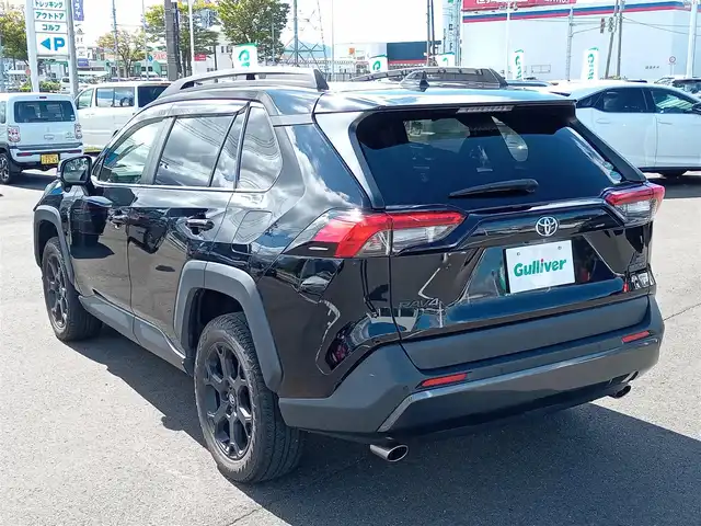 トヨタ ＲＡＶ４ アドベンチャー オフロードPKG 福井県 2020(令2)年 8.1万km アティチュードブラックマイカ 4WD/純正9インチディスプレイオーディオ/・（フルセグTV/USB/Bluetooth）/バックカメラ/レザーシート/トヨタセーフティセンス/レーダークルーズコントロール/ブラインドスポットモニター/シートヒーター/エアシート/ステアリングヒーター/パワーバックドア/全方位ドライブレコーダー/ETC/シートベンチレーション/オートLEDライト/オートマチックハイビーム/純正18インチAW/純正フロアマット/スマートキー