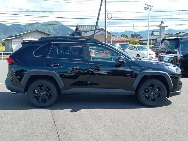 トヨタ ＲＡＶ４ アドベンチャー オフロードPKG 福井県 2020(令2)年 8.1万km アティチュードブラックマイカ 4WD/純正9インチディスプレイオーディオ/・（フルセグTV/USB/Bluetooth）/バックカメラ/レザーシート/トヨタセーフティセンス/レーダークルーズコントロール/ブラインドスポットモニター/シートヒーター/エアシート/ステアリングヒーター/パワーバックドア/全方位ドライブレコーダー/ETC/シートベンチレーション/オートLEDライト/オートマチックハイビーム/純正18インチAW/純正フロアマット/スマートキー