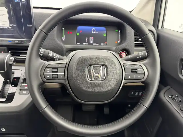 ホンダ フリード ハイブリット e:HEV AIR EX 愛知県 2025(令7)年 0.1千km プラチナホワイトパール 登録済未使用車/純正ナビ/バックカメラ/両側パワースライドドア/ブラインドスポットモニター/純正15インチアルミホイール/衝突軽減ブレーキ/アダプティブクルーズコントロール/路外逸脱抑制機能/パーキングセンサー/オートハイビーム/フルセグTV/LEDヘッドライト/シートヒーター/ハーフレザーシート/スマートキー/プッシュスタート/電動格納ミラー/Bluetooth