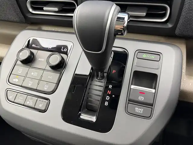 ホンダ フリード ハイブリット e:HEV AIR EX 愛知県 2025(令7)年 0.1千km プラチナホワイトパール 登録済未使用車/純正ナビ/バックカメラ/両側パワースライドドア/ブラインドスポットモニター/純正15インチアルミホイール/衝突軽減ブレーキ/アダプティブクルーズコントロール/路外逸脱抑制機能/パーキングセンサー/オートハイビーム/フルセグTV/LEDヘッドライト/シートヒーター/ハーフレザーシート/スマートキー/プッシュスタート/電動格納ミラー/Bluetooth