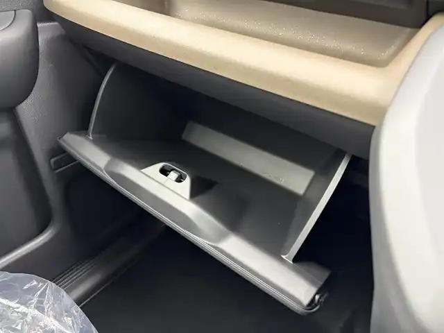 ホンダ フリード ハイブリット e:HEV AIR EX 愛知県 2025(令7)年 0.1千km プラチナホワイトパール 登録済未使用車/純正ナビ/バックカメラ/両側パワースライドドア/ブラインドスポットモニター/純正15インチアルミホイール/衝突軽減ブレーキ/アダプティブクルーズコントロール/路外逸脱抑制機能/パーキングセンサー/オートハイビーム/フルセグTV/LEDヘッドライト/シートヒーター/ハーフレザーシート/スマートキー/プッシュスタート/電動格納ミラー/Bluetooth