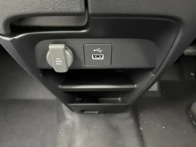 ホンダ フリード ハイブリット e:HEV AIR EX 愛知県 2025(令7)年 0.1千km プラチナホワイトパール 登録済未使用車/純正ナビ/バックカメラ/両側パワースライドドア/ブラインドスポットモニター/純正15インチアルミホイール/衝突軽減ブレーキ/アダプティブクルーズコントロール/路外逸脱抑制機能/パーキングセンサー/オートハイビーム/フルセグTV/LEDヘッドライト/シートヒーター/ハーフレザーシート/スマートキー/プッシュスタート/電動格納ミラー/Bluetooth