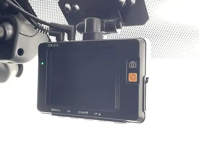 日産 エクストレイル ハイブリッド 20X ブラック エクストリーマーX ブレーキ 福島県 2015(平27)年 8.8万km ブリリアントホワイトパール 安全支援機能/・ふらつき警報/・進入禁止警報/・駐車支援/・車線逸脱/・後側方車両検知/・エマージェンシーブレーキ/純正ナビ/・全周囲カメラ /・バックカメラ/・フルセグTV/・ビルトインETC /・ステアリングスイッチ/・FM/AM/・Bluetooth接続/・AUX/・USB/前後ドライブレコーダー /純正デジタルインナーミラー /クルーズコントロール/パワーバックドア/シートヒーター（D＋N）/純正オーテックアルミホイール /純正フロアマット/オートライト/LEDヘッドライト/フォグランプ/アイドリングストップ/プッシュスタート/スマートキー/スペアキー