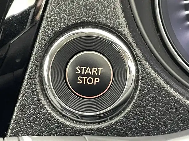 日産 エクストレイル ハイブリッド 20X ブラック エクストリーマーX ブレーキ 福島県 2015(平27)年 8.8万km ブリリアントホワイトパール 安全支援機能/・ふらつき警報/・進入禁止警報/・駐車支援/・車線逸脱/・後側方車両検知/・エマージェンシーブレーキ/純正ナビ/・全周囲カメラ /・バックカメラ/・フルセグTV/・ビルトインETC /・ステアリングスイッチ/・FM/AM/・Bluetooth接続/・AUX/・USB/前後ドライブレコーダー /純正デジタルインナーミラー /クルーズコントロール/パワーバックドア/シートヒーター（D＋N）/純正オーテックアルミホイール /純正フロアマット/オートライト/LEDヘッドライト/フォグランプ/アイドリングストップ/プッシュスタート/スマートキー/スペアキー