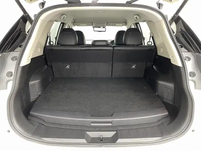 日産 エクストレイル ハイブリッド 20X ブラック エクストリーマーX ブレーキ 福島県 2015(平27)年 8.8万km ブリリアントホワイトパール 安全支援機能/・ふらつき警報/・進入禁止警報/・駐車支援/・車線逸脱/・後側方車両検知/・エマージェンシーブレーキ/純正ナビ/・全周囲カメラ /・バックカメラ/・フルセグTV/・ビルトインETC /・ステアリングスイッチ/・FM/AM/・Bluetooth接続/・AUX/・USB/前後ドライブレコーダー /純正デジタルインナーミラー /クルーズコントロール/パワーバックドア/シートヒーター（D＋N）/純正オーテックアルミホイール /純正フロアマット/オートライト/LEDヘッドライト/フォグランプ/アイドリングストップ/プッシュスタート/スマートキー/スペアキー