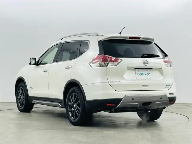 日産 エクストレイル ハイブリッド 20X ブラック エクストリーマーX ブレーキ 福島県 2015(平27)年 8.8万km ブリリアントホワイトパール 安全支援機能/・ふらつき警報/・進入禁止警報/・駐車支援/・車線逸脱/・後側方車両検知/・エマージェンシーブレーキ/純正ナビ/・全周囲カメラ /・バックカメラ/・フルセグTV/・ビルトインETC /・ステアリングスイッチ/・FM/AM/・Bluetooth接続/・AUX/・USB/前後ドライブレコーダー /純正デジタルインナーミラー /クルーズコントロール/パワーバックドア/シートヒーター（D＋N）/純正オーテックアルミホイール /純正フロアマット/オートライト/LEDヘッドライト/フォグランプ/アイドリングストップ/プッシュスタート/スマートキー/スペアキー