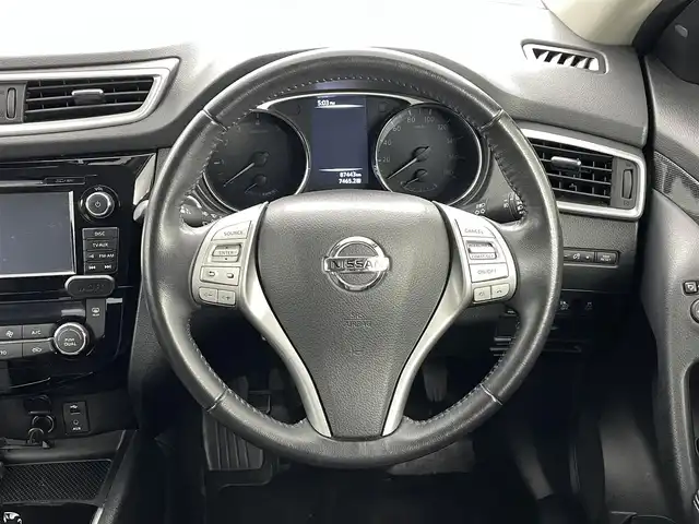 日産 エクストレイル ハイブリッド 20X ブラック エクストリーマーX ブレーキ 福島県 2015(平27)年 8.8万km ブリリアントホワイトパール 安全支援機能/・ふらつき警報/・進入禁止警報/・駐車支援/・車線逸脱/・後側方車両検知/・エマージェンシーブレーキ/純正ナビ/・全周囲カメラ /・バックカメラ/・フルセグTV/・ビルトインETC /・ステアリングスイッチ/・FM/AM/・Bluetooth接続/・AUX/・USB/前後ドライブレコーダー /純正デジタルインナーミラー /クルーズコントロール/パワーバックドア/シートヒーター（D＋N）/純正オーテックアルミホイール /純正フロアマット/オートライト/LEDヘッドライト/フォグランプ/アイドリングストップ/プッシュスタート/スマートキー/スペアキー