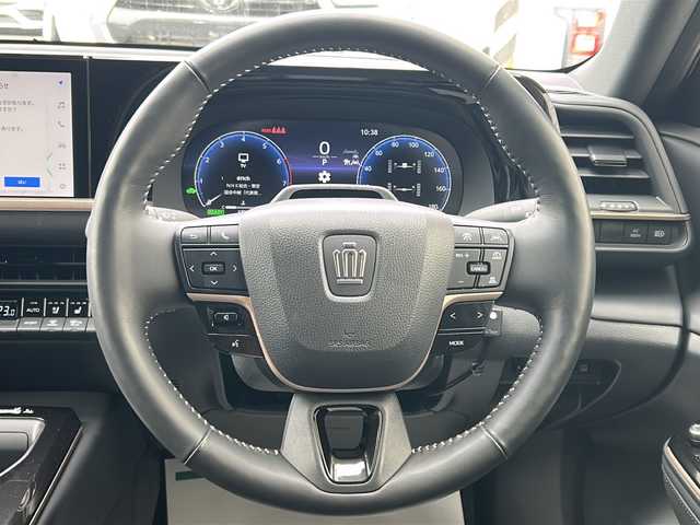 トヨタ クラウン スポーツ Z 埼玉県 2023(令5)年 1.8万km グレー Toyota Safety Sense/・プリクラッシュセーフティ/・レーンディパーチャーアラート/・オートハイビーム/・ブラインドスポットモニター/パワーバックドア/デジタルインナーミラー/ブラックレザーシート/前席パワーシート/エアシート/シートヒーター/純正12.3型ナビ/地デジTV/【Bluetooth接続】/パノラミックビューモニター/置くだけ充電/ETC（2.0）/LEDヘッドライト/前後ドラレコ/革巻きステアリング/ステアリングスイッチ/クリアランスソナー/純正21インチアルミホイル/サイド/カーテンエアバッグ/スマートキー