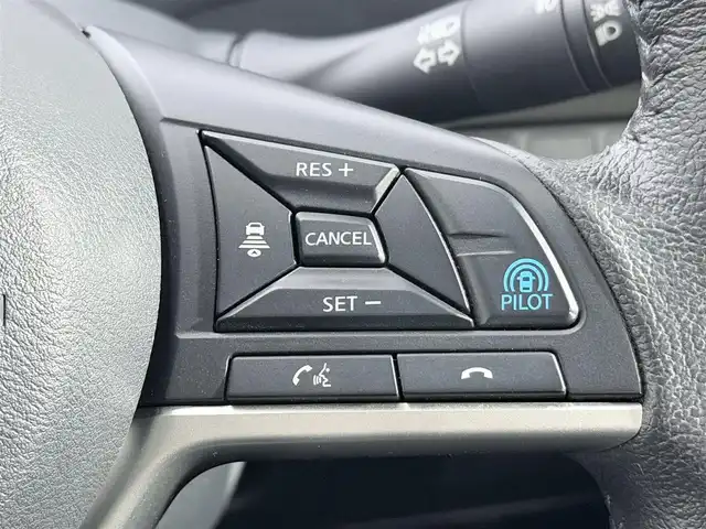 日産 セレナ ハイウェイスター V 大阪府 2020(令2)年 2.1万km ブリリアントホワイトパール ProPILOT 純正10incナビTV 360カメラ デジタルインナーミラー レーダークルコン 衝突軽減ブレーキ レーンアシスト ブラインドSM 両側パワースライドドア リアオートエアコン クリアランスソナー ETC