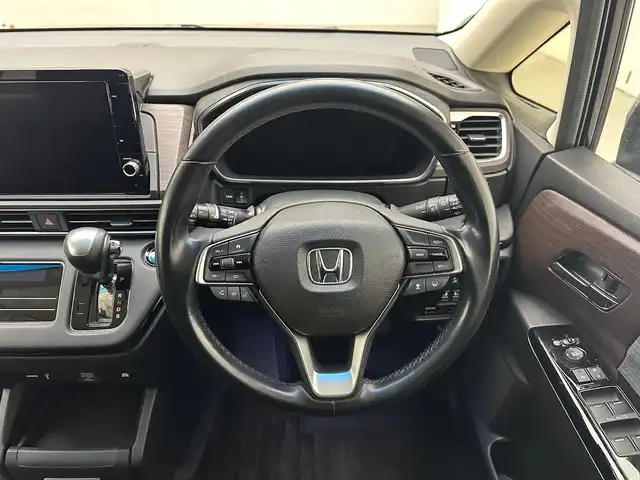 ホンダ オデッセイ ハイブリッド e:HEVアブソルート EX 兵庫県 2021(令3)年 2.8万km プレミアムスパークルブラックパール ハーフレザーシート/前席シートヒーター/パワーシート/純正メモリーナビ＆フルセグTV/（CD＆DVD＆SD＆BT）/フリップダウンモニター/アラウンドビューモニター/ドラレコ前後/純正18inアルミホイール/オートライト/LEDライト/LEDフォグ/スマートキー/プッシュスタート/フロアマット/ドアバイザー