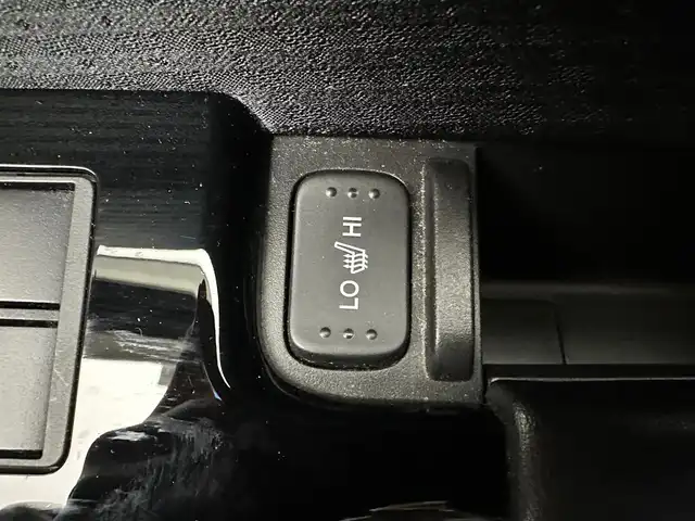 ホンダ オデッセイ ハイブリッド e:HEVアブソルート EX 兵庫県 2021(令3)年 2.8万km プレミアムスパークルブラックパール ハーフレザーシート/前席シートヒーター/パワーシート/純正メモリーナビ＆フルセグTV/（CD＆DVD＆SD＆BT）/フリップダウンモニター/アラウンドビューモニター/ドラレコ前後/純正18inアルミホイール/オートライト/LEDライト/LEDフォグ/スマートキー/プッシュスタート/フロアマット/ドアバイザー