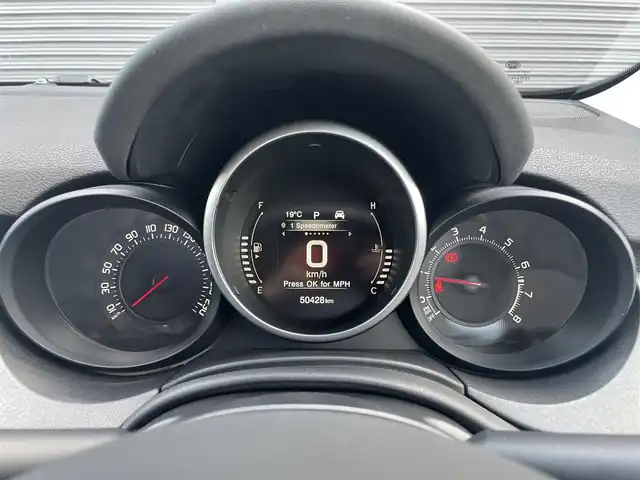 フィアット ５００Ｘ クロスプラス 茨城県 2016(平28)年 5.1万km 白 茶革 /シ-トヒ-タ- /PWシ-ト /ディスプレイOD /BT/AUX/USB /Bカメラ /パ-クセンサ- /衝突軽減B /レ-ンアシスト /BSM /クル-ズコントロ-ル /ETC /パドルシフト /純正18inAW /キセノンライト /オ-トライト /ル-フレ-ル /ドラレコ /禁煙車