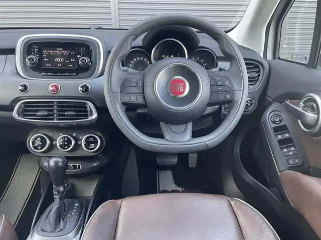 フィアット ５００Ｘ クロスプラス 茨城県 2016(平28)年 5.1万km 白 茶革 /シ-トヒ-タ- /PWシ-ト /ディスプレイOD /BT/AUX/USB /Bカメラ /パ-クセンサ- /衝突軽減B /レ-ンアシスト /BSM /クル-ズコントロ-ル /ETC /パドルシフト /純正18inAW /キセノンライト /オ-トライト /ル-フレ-ル /ドラレコ /禁煙車