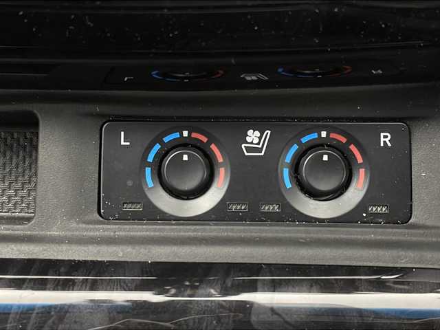 トヨタ アルファード S Cパッケージ 茨城県 2019(令1)年 4.9万km ホワイトパールクリスタルシャイン サンルーフ　後席モニター　純正１０型ナビ　バックモニター　フルセグＴＶ　デジタルインナーミラー　シートヒーター　ビルトインＥＴＣ　追従クルコン　両側電動スライドドア　電動リアゲート　ＬＥＤライト