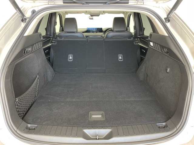 マツダ ＣＸ－６０ XD Lパッケージ 愛知県 2023(令5)年 2.7万km プラチナクォーツメタリック プレミアムサウンドBOSE/純正12.4型ナビ　SDカードなし/全方位カメラ/レーダークルーズコントロール/シートヒーター/バックカメラ/電動リアゲート/パワーシート/ヘッドアップディスプレイ/コーナーセンサー/純正アルミホイール/ETC/ブラインドスポットモニター/LEDヘッドライト/パドルシフト/ステアリングヒーター/オートマチックハイビーム/ワイヤレス充電機/ステアリングスイッチ/スマートキー/プッシュスタート