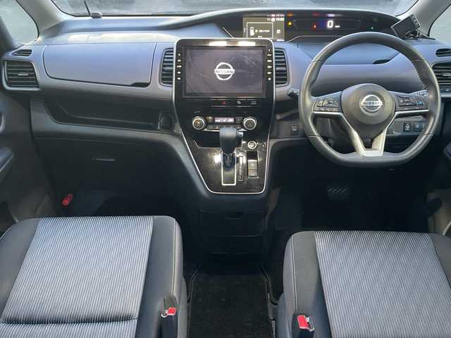 日産 セレナ ハイウェイスター V 道央・札幌 2020(令2)年 5万km ブリリアントホワイトパール ・4WD/・寒冷地仕様/・純正ナビ&CD&DVD&TV&BT&USB/・プロパイロット/・純正フリップダウンモニター/・全方位カメラ/・両側パワースライドドア/・レーダークルーズコントロール/・衝突軽減ブレーキ/・純正前後ドライブレコーダー/・ビルトインETC/・ステアリングスイッチ/・LEDヘッドライト/・ドアミラーヒーター/・社外AWスタッドレスタイヤ積み込み