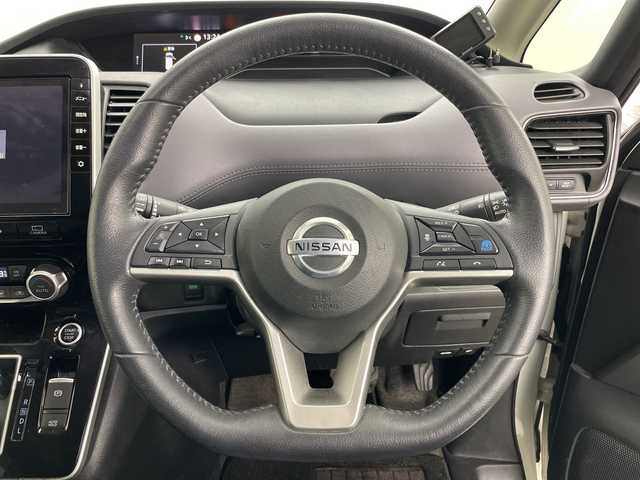 日産 セレナ ハイウェイスター V 道央・札幌 2020(令2)年 5万km ブリリアントホワイトパール ・4WD/・寒冷地仕様/・純正ナビ&CD&DVD&TV&BT&USB/・プロパイロット/・純正フリップダウンモニター/・全方位カメラ/・両側パワースライドドア/・レーダークルーズコントロール/・衝突軽減ブレーキ/・純正前後ドライブレコーダー/・ビルトインETC/・ステアリングスイッチ/・LEDヘッドライト/・ドアミラーヒーター/・社外AWスタッドレスタイヤ積み込み