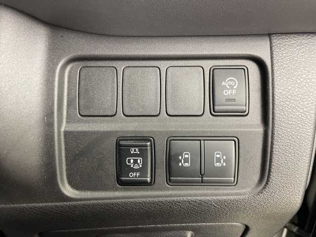 日産 セレナ ハイウェイスター V 道央・札幌 2020(令2)年 5万km ブリリアントホワイトパール ・4WD/・寒冷地仕様/・純正ナビ&CD&DVD&TV&BT&USB/・プロパイロット/・純正フリップダウンモニター/・全方位カメラ/・両側パワースライドドア/・レーダークルーズコントロール/・衝突軽減ブレーキ/・純正前後ドライブレコーダー/・ビルトインETC/・ステアリングスイッチ/・LEDヘッドライト/・ドアミラーヒーター/・社外AWスタッドレスタイヤ積み込み