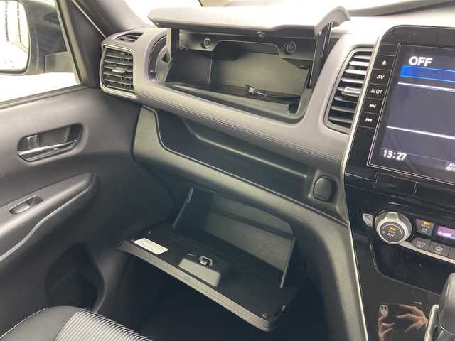 日産 セレナ ハイウェイスター V 道央・札幌 2020(令2)年 5万km ブリリアントホワイトパール ・4WD/・寒冷地仕様/・純正ナビ&CD&DVD&TV&BT&USB/・プロパイロット/・純正フリップダウンモニター/・全方位カメラ/・両側パワースライドドア/・レーダークルーズコントロール/・衝突軽減ブレーキ/・純正前後ドライブレコーダー/・ビルトインETC/・ステアリングスイッチ/・LEDヘッドライト/・ドアミラーヒーター/・社外AWスタッドレスタイヤ積み込み