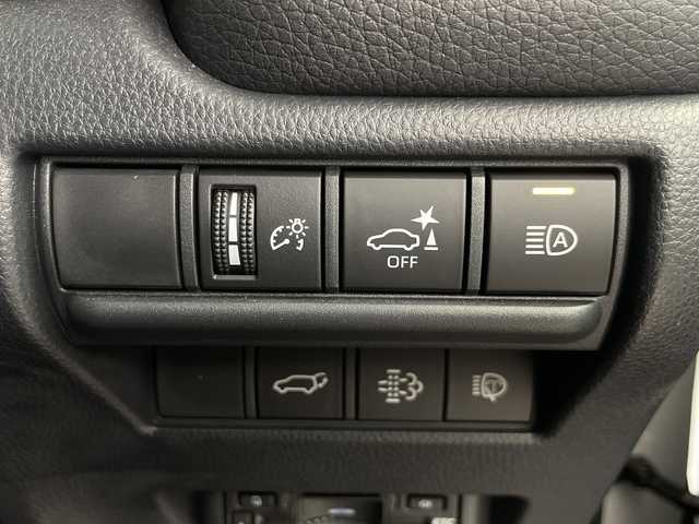 トヨタ ランドクルーザー ２５０ VX 埼玉県 2024(令6)年 0.7万km プラチナホワイトパールマイカ サンルーフ/純正ディスプレイオーディオ/(Bluetooth/USB/HDMI/AM/FM)/地デジフルセグ/全方位カメラ/ETC2.0/アダプティブクルーズコントロール/車線逸脱警報/ブラインドスポットモニター/衝突軽減ブレーキ/クリアランスソナー/オートマチックハイビーム/パワーバックドア/ドライブモードセレクト/電子パーキングシステム/ブレーキホールド/ヘッドライトウォッシャー/置くだけ充電/デジタルインナーミラー/運転席・助手席シートヒーター・ベンチレーション/ルーフレール/プッシュスタート/ステアリングリモコン/フロント・リヤフォグランプ/ウィンカーミラー/電動格納ミラー/社外フロアマット/純正ドアバイザー/純正18インチアルミホイール