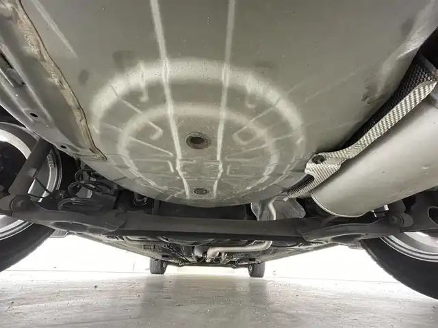 日産 ノート e－パワー X 福島県 2019(令1)年 2.7万km ダークメタルグレー 安全装備/・エマージェンシーブレーキ/・車線逸脱警報/・ハイビームアシスト/・インテリジェントルームミラー/・アラウンドビューモニター/・前後コーナーセンサー/・横滑り防止装置/純正７インチSDナビ/・フルセグTV/・CD/DVD/・Bluetooth/・SD/・AM/FM/・ステアリングスイッチ/前後ドライブレコーダー/ETC/ハロゲンヘッドライト/・オートライト/・ヘッドライトレベライザー/社外１４インチアルミホイール/純正フロアマット/アイドリングストップ/スマートキー/スペアキー１本/プッシュスタート/純正ドアバイザー/電動格納ミラー/ウインカーミラー