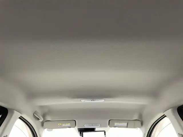 日産 ノート e－パワー X 福島県 2019(令1)年 2.7万km ダークメタルグレー 安全装備/・エマージェンシーブレーキ/・車線逸脱警報/・ハイビームアシスト/・インテリジェントルームミラー/・アラウンドビューモニター/・前後コーナーセンサー/・横滑り防止装置/純正７インチSDナビ/・フルセグTV/・CD/DVD/・Bluetooth/・SD/・AM/FM/・ステアリングスイッチ/前後ドライブレコーダー/ETC/ハロゲンヘッドライト/・オートライト/・ヘッドライトレベライザー/社外１４インチアルミホイール/純正フロアマット/アイドリングストップ/スマートキー/スペアキー１本/プッシュスタート/純正ドアバイザー/電動格納ミラー/ウインカーミラー