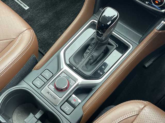 スバル フォレスター ハイブリッド アドバンス 千葉県 2019(平31)年 3.5万km クリスタルホワイトP 純正ナビ/　CD/DVD/Bluetooth/フルセグTV/Apple car play/ダイヤトーンサウンド/サンルーフ/アイサイト/レーダークルーズコントロール/レーンキープアシスト/衝突軽減ブレーキ/クリアランスソナー/ブラインドスポットモニター/ドライバーモニタリングシステム/F/S/Rカメラ/電動パーキング/オートホールド/オートハイビーム/茶革シート/シートヒーター/パワーシート（前席）/メモリーシート（運転席）/ステアリングヒーター/パワーバックドア/デジタルインナーミラー/ルーフレール/ETC/前後ドラレコ/LEDライト/フォグランプ/フロアマット/ドアバイザー