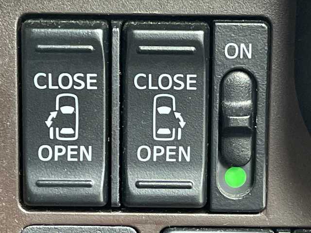 トヨタ ルーミー G 群馬県 2020(令2)年 2.9万km ファイアークォーツレッドM 純正ナビ　全周囲カメラ　ＥＴＣ　前後ドラレコ　衝突被害軽減ブレーキ　クリアランスソナー　クルーズコントロール　両側電動スライドドア　ＬＥＤヘッドライト　オートマチックハイビーム　スマートキー　禁煙車