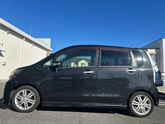 ダイハツ ムーヴ カスタム RS 三重県 2013(平25)年 10.6万km ブラックマイカメタリック 登録時106104km/社外ナビ/（AM/FM/TV/Bluetooth）/フルセグTV/バックカメラ/ETC/オートライト/MOMOステアリング/プッシュスタート/純正アルミ/純正フロアマット