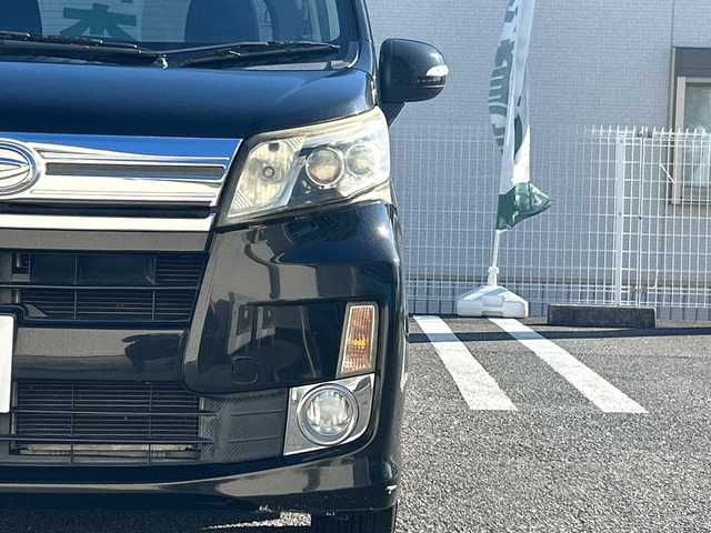 ダイハツ ムーヴ カスタム RS 三重県 2013(平25)年 10.6万km ブラックマイカメタリック 登録時106104km/社外ナビ/（AM/FM/TV/Bluetooth）/フルセグTV/バックカメラ/ETC/オートライト/MOMOステアリング/プッシュスタート/純正アルミ/純正フロアマット