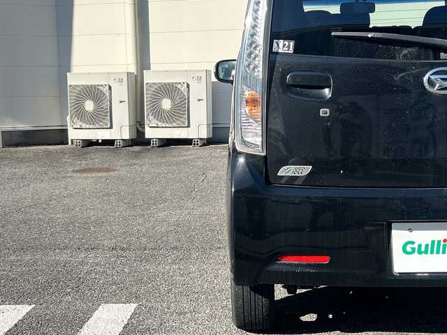 ダイハツ ムーヴ カスタム RS 三重県 2013(平25)年 10.6万km ブラックマイカメタリック 登録時106104km/社外ナビ/（AM/FM/TV/Bluetooth）/フルセグTV/バックカメラ/ETC/オートライト/MOMOステアリング/プッシュスタート/純正アルミ/純正フロアマット