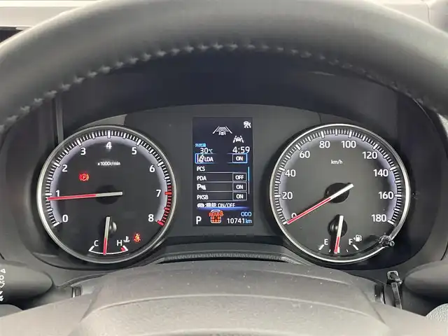 トヨタ ヴォクシー S－G 埼玉県 2024(令6)年 1.1万km ホワイトパールクリスタルシャイン 純正ディスプレイオーディオ/Bluetooth/Miracast/バックカメラ/両側パワースライド/ビルドインETC/追従クルーズコントロール/ヘッドランプレベライザー/電動パーキングブレーキ/オートブレーキホールド/ステアリングスイッチ/オートマチックハイビーム/コーナーセンサー/ドライブレコーダー/純正フロアマット/プッシュスタート/スマートキー