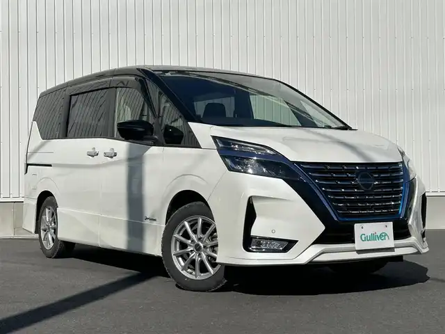 日産 セレナ e－パワー ハイウェイスター G 群馬県 2019(令1)年 3万km ブリリアントホワイトパール 2トーン ワンオーナー/純正SDナビ/（CD/DVD/SD/USB/Bluetooth）/フルセグテレビ/純正フリップダウンモニター/全方位運転支援システム/・インテリジェントエマージェンシーブレーキ/・標識検知機能/・踏み間違い衝突防止アシスト/・車線逸脱防止支援システム/・車線逸脱警報/・後側方衝突防止支援システム/・後側方車両検知警報/・後退時車両検知警報/セーフティパックB/・プロパイロット/・SRSエアバック（カーテン/サイド）/・インテリジェントアラウンドビューモニター/・インテリジェントパーキングアシスト/・ふらつき警報/・電動パーキングブレーキ/・オートブレーキホールド/・ヒーター付ドアミラー/ハンズフリー両側パワースライドドア/ドライブレコーダー/デジタルインナーミラー/ステアリングリモコン/シートヒーター/ETC/LEDヘッドランプ/純正アルミホイール付サマータイヤ車載/パーソナルテーブル（2列目/3列目）/USB電源ソケット（2列目/3列目）/2列目超ロングスライド/横スライドシート/スライド機能付スマートアップ3列目シート/保証書/取扱説明書/スペアキー