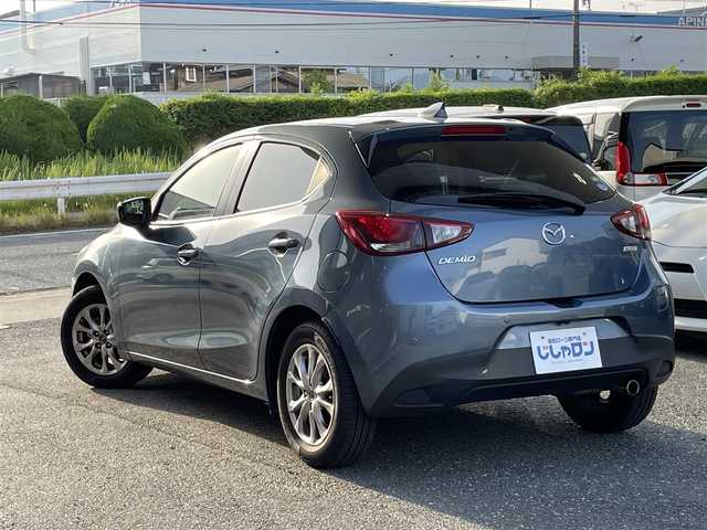 マツダ デミオ 13S ツーリング Lパッケージ 愛知県 2016(平28)年 7.2万km ブルーリフレックスマイカ (株)IDOMが運営する【じしゃロン豊川店】の自社ローン専用車両になります。こちらは現金またはオートローンご利用時の価格です。自社ローンご希望の方は別途その旨お申付け下さい/マツダコネクトナビ/フルセグTV/ETC/セーフティパッケージ/LEDヘッドライト/純正15インチアルミホイール/ステアリングスイッチ/オートエアコン/オフホワイト革ブラッククロスコンビシート/シートヒーター/プッシュスタートボタン/アドバンストキーレスエントリーシステム/SRSエアバック（運転席・助手席・サイド）