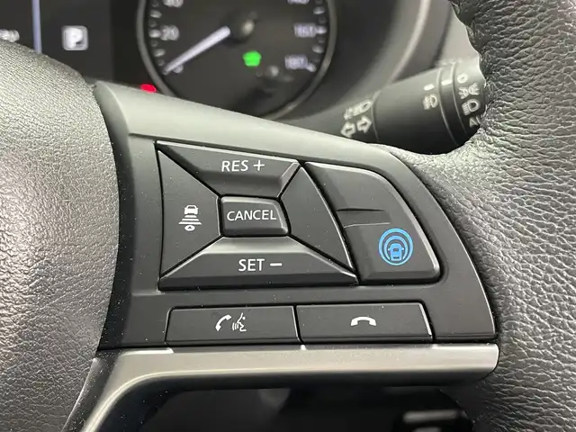 日産 キックス X 茨城県 2021(令3)年 2.2万km ピュアブラック 純正ナビ［MM521D-L］/フルセグ再生可/アラウンドビューモニター/プロパイロット/レーダークルーズコントロール/純正ビルトインETC/ドライブレコーダー