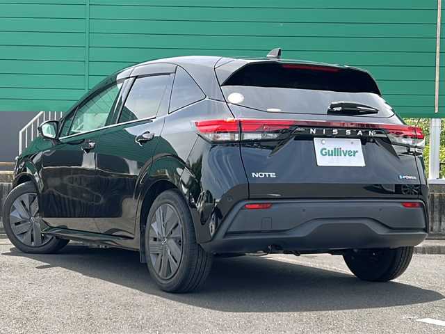 日産 ノート X 茨城県 2021(令3)年 3.4万km スーパーブラック 純正メモリナビ/Bluetooth/AppleCarPlay/AM/FM/USB/TV/スマートルームミラー/アラウンドビューモニター/バックカメラ/ステアリングリモコン/横滑り防止機能/レーンキープアシスト/衝突軽減ブレーキ/電動パーキング/オートホールド/純正フロアマット/オートライト/オートマチックハイビーム/フォグランプ/ワイヤレス充電/ETC/純正ドライブレコーダー/プッシュスタート/スマートキー