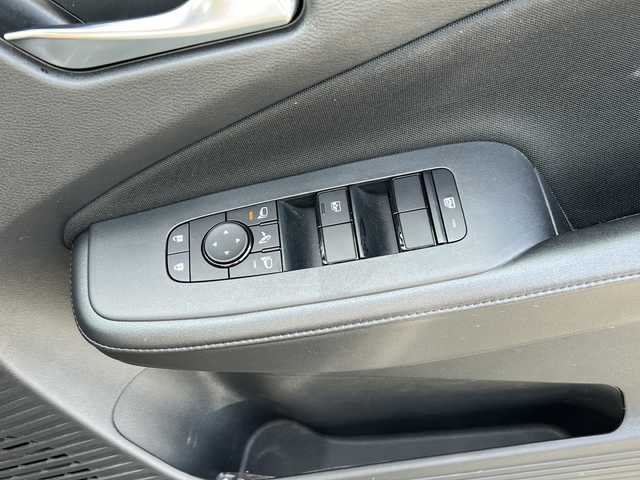 日産 ノート X 茨城県 2021(令3)年 3.4万km スーパーブラック 純正メモリナビ/Bluetooth/AppleCarPlay/AM/FM/USB/TV/スマートルームミラー/アラウンドビューモニター/バックカメラ/ステアリングリモコン/横滑り防止機能/レーンキープアシスト/衝突軽減ブレーキ/電動パーキング/オートホールド/純正フロアマット/オートライト/オートマチックハイビーム/フォグランプ/ワイヤレス充電/ETC/純正ドライブレコーダー/プッシュスタート/スマートキー