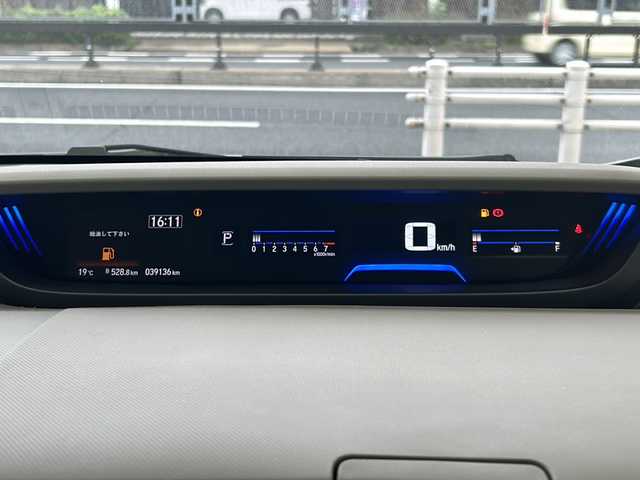 ホンダ フリード G ホンダセンシング 愛知県 2019(平31)年 4万km ホワイトオーキッドパール ディーラーSDナビ/(Bluetooth/フルセグTV/DVD)/バックカメラ/ホンダセンシング/(アダプティブクルーズコントロール/先行車発進告知/レーキーピングアシスト/歩行者事故低減ステアリング/標識認識機能/衝突軽減ブレーキ)/純正ビルトインETC/両側パワスラ/ステアリングスイッチ/スマートキー/(スペアキー×1)/取説/保証書