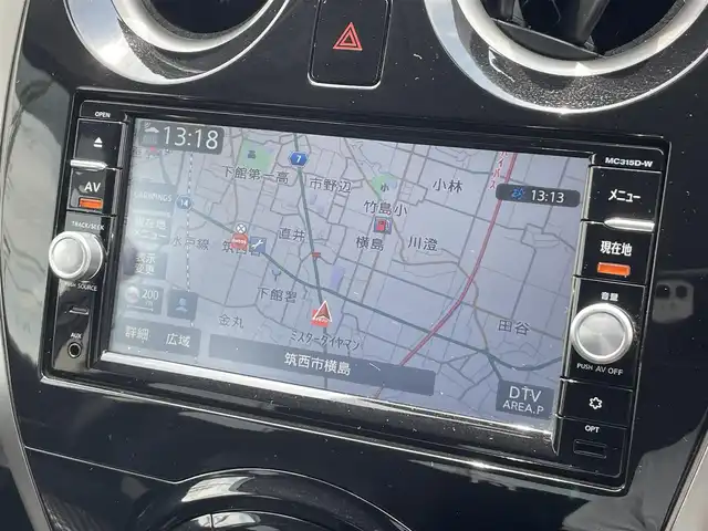 日産 ノート ライダー ブラックライン 茨城県 2015(平27)年 1万km ブリリアントホワイトパール 純正ナビ/【ウォークマン・USB・SD・ラジオ・TV・BT・ＣＤ・ＤＶＤ・iPod・VTR・AUX】/前方ドラレコ/Bカメラ/ETC/アイドリングストップ/横滑り防止装置/衝突被害軽減システム/オートライト/LEDライト/ステリモ/オートエアコン/純正フロアマット/純正アルミホイール