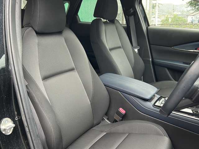 マツダ ＣＸ－３０ 京都府 2019(令1)年 5.6万km ジェットブラックマイカ 純正ナビ　フルセグテレビ　全方位カメラ　コムティックドライブレコーダー前後　パワーバックドア　ＥＴＣ　ディーゼルターボ　追従走行付きクルーズコントロール　ＬＥＤライト　コーナーセンサー前後