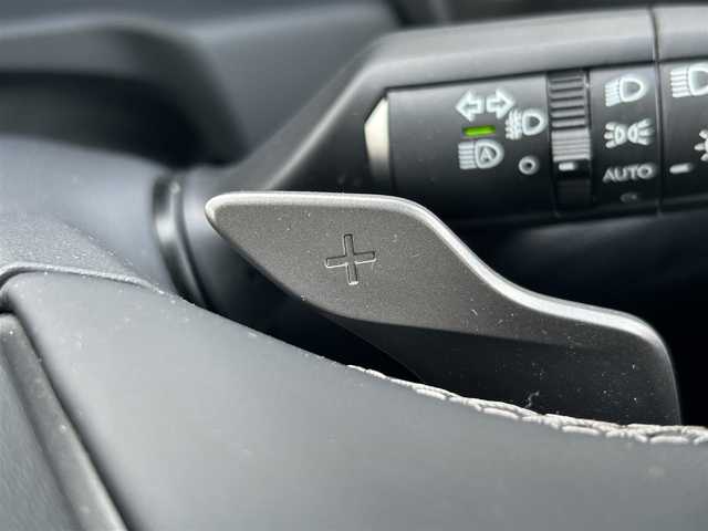 レクサス ＥＳ 300h バージョンL 愛媛県 2020(令2)年 4.3万km ブラック サンルーフ/純正メーカーナビ/Bluetooth/フルセグTV/CD・DVD/バックカメラ/全方位カメラ/BSM/追従型クルーズコントロール/ドラレコ前後/USB入力端子/電動リアゲート/全席シートヒーター/前席エアシート/前後コーナーセンサー/レザーシート/横滑り防止装置/レーンキープアシスト/衝突被害軽減システム/スペアキー/オートLED/Wサイドエアバッグ/ETC/純正フロアマット
