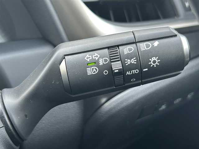 レクサス ＥＳ 300h バージョンL 愛媛県 2020(令2)年 4.3万km ブラック サンルーフ/純正メーカーナビ/Bluetooth/フルセグTV/CD・DVD/バックカメラ/全方位カメラ/BSM/追従型クルーズコントロール/ドラレコ前後/USB入力端子/電動リアゲート/全席シートヒーター/前席エアシート/前後コーナーセンサー/レザーシート/横滑り防止装置/レーンキープアシスト/衝突被害軽減システム/スペアキー/オートLED/Wサイドエアバッグ/ETC/純正フロアマット