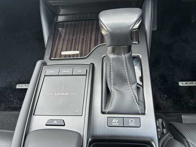 レクサス ＥＳ 300h バージョンL 愛媛県 2020(令2)年 4.3万km ブラック サンルーフ/純正メーカーナビ/Bluetooth/フルセグTV/CD・DVD/バックカメラ/全方位カメラ/BSM/追従型クルーズコントロール/ドラレコ前後/USB入力端子/電動リアゲート/全席シートヒーター/前席エアシート/前後コーナーセンサー/レザーシート/横滑り防止装置/レーンキープアシスト/衝突被害軽減システム/スペアキー/オートLED/Wサイドエアバッグ/ETC/純正フロアマット