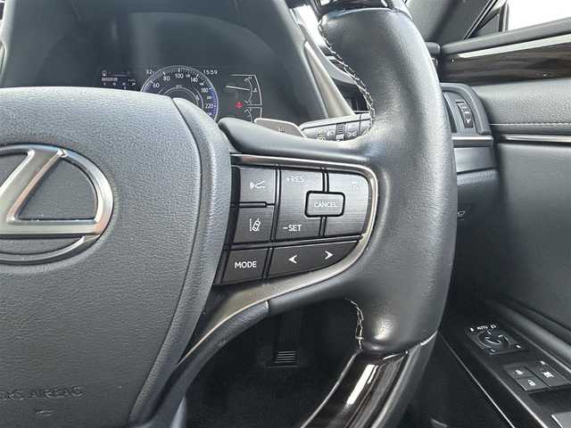 レクサス ＥＳ 300h バージョンL 愛媛県 2020(令2)年 4.3万km ブラック サンルーフ/純正メーカーナビ/Bluetooth/フルセグTV/CD・DVD/バックカメラ/全方位カメラ/BSM/追従型クルーズコントロール/ドラレコ前後/USB入力端子/電動リアゲート/全席シートヒーター/前席エアシート/前後コーナーセンサー/レザーシート/横滑り防止装置/レーンキープアシスト/衝突被害軽減システム/スペアキー/オートLED/Wサイドエアバッグ/ETC/純正フロアマット