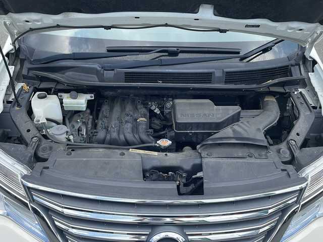 日産 セレナ ハイウェイS G S HV Aセーフ 兵庫県 2014(平26)年 6.5万km ブリリアントホワイトパール 純正SDナビ/・BT/・CD/DVD/・フルセグTV/純正フリップダウンモニター/オートクルーズコントロール/レーン逸脱警報/純正アルミホイール/純正フロアマット/両側パワースライドドア/Wエアバック/LEDライト