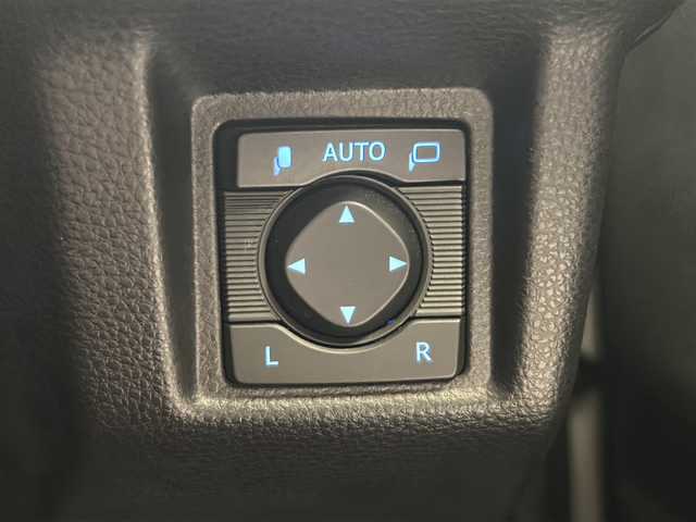 トヨタ クラウン ハイブリッド RS アドバンス 岐阜県 2019(令1)年 7.3万km ホワイトパールクリスタルシャイン サンルーフ/リア電動サンシェード/トヨタセーフティセンス/純正ナビ/Bluetooth/フルセグTV /バックカメラ/レーダークルーズコントロール/ヘッドアップディスプレイ/シートヒーター/ステアリングヒーター/パドルシフト/前席パワーシート/ビルトインETC