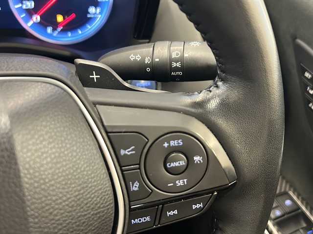 トヨタ クラウン ハイブリッド RS アドバンス 岐阜県 2019(令1)年 7.3万km ホワイトパールクリスタルシャイン サンルーフ/リア電動サンシェード/トヨタセーフティセンス/純正ナビ/Bluetooth/フルセグTV /バックカメラ/レーダークルーズコントロール/ヘッドアップディスプレイ/シートヒーター/ステアリングヒーター/パドルシフト/前席パワーシート/ビルトインETC