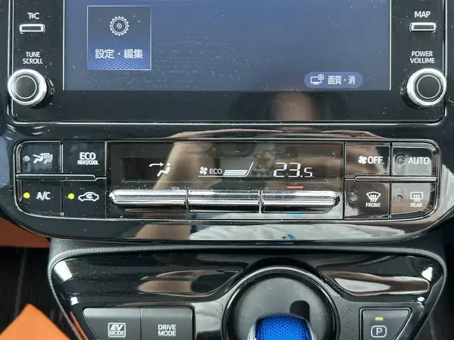 トヨタ プリウス S ツーリングセレクション 群馬県 2021(令3)年 3.1万km アティチュードブラックマイカ ワンオーナー/純正ディスプレイオーディオ/　AM/FM/iPhone/BTオーディオ/Miracast/フルセグTV/トヨタセーフティセンス/・プリクラッシュセーフティ/・レーンディパーチャーアラート/・オートマチックハイビーム/・レーダークルーズコントロール/レザーシート/D/N席シートヒーター/ビルトインETC2.0/プッシュスタート/前ドライブレコーダー/ステアリングスイッチ/純正ドアバイザー/純正フロアマット/純正17インチアルミホイール/１００V充電/保証書/取扱説明書/スペアキー