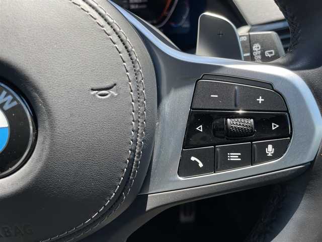 ＢＭＷ ＢＭＷ Ｘ５ xDrive 35d Mスポーツ 東京都 2023(令5)年 1.4万km アルピンホワイトⅢ インテリジェントセーフティ/正面・側面衝突警告/車線逸脱警告/ステアリングサポート/アクティブPDC/ACC/アシストドライブ/ステアリングヒーター/レザーシート/前後シートヒーター/前席エアシート/前席マッサージシート/純正メモリーナビ/360°カメラ/フルセグ/HUD/ジェスチャーコントロール/アームレストヒーター/ウッドパネル/LEDヘッドライト/AHB/パワーリアゲート/ワイヤレス充電/オートホールド/ミラーETC/前後ドライブレコーダー/コンフォートアクセス/電動チルトステアリング/パドルシフト/アンビエントライト/パークベンチレーション/前後エンブレム・アルミホイールセンターキャップ記念バッジ